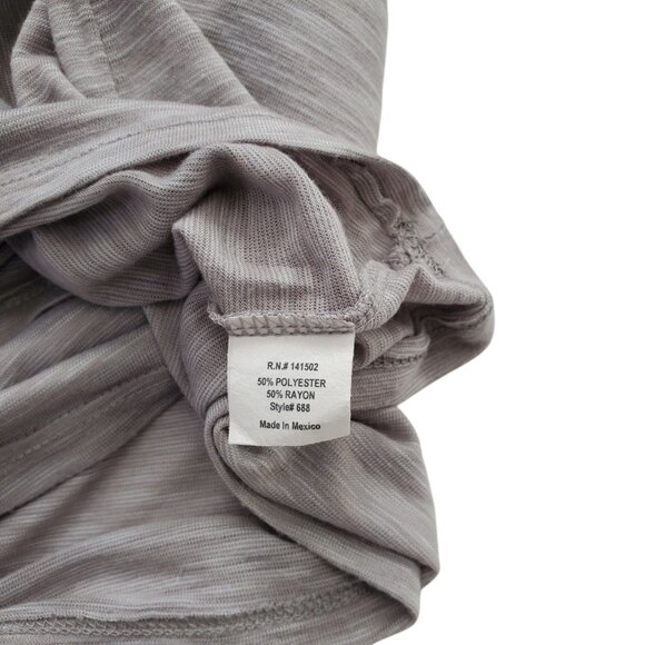 GREY GRAPHIC T-SHIRT SIZE MED. SQUATS I THOUGHT YOU SAID SHOTS. - Picture 5 of 5